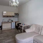 Downtown Apartment *
