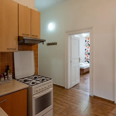 Downtown Apartment *
