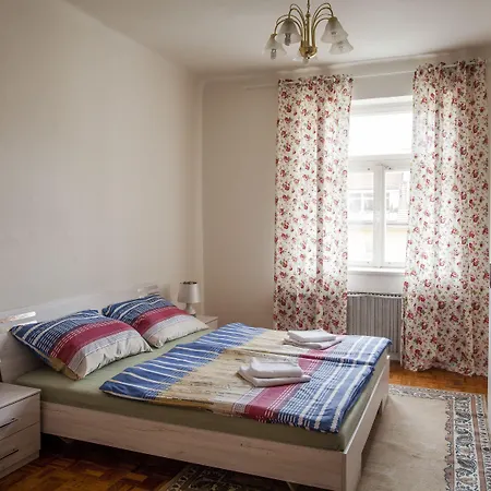 Downtown Apartman Prága